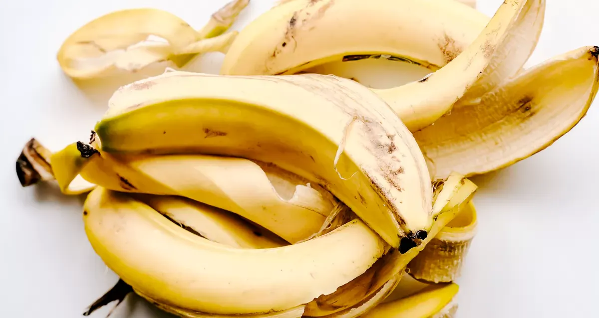 Как применять свежую банановую кожуру, рецепты